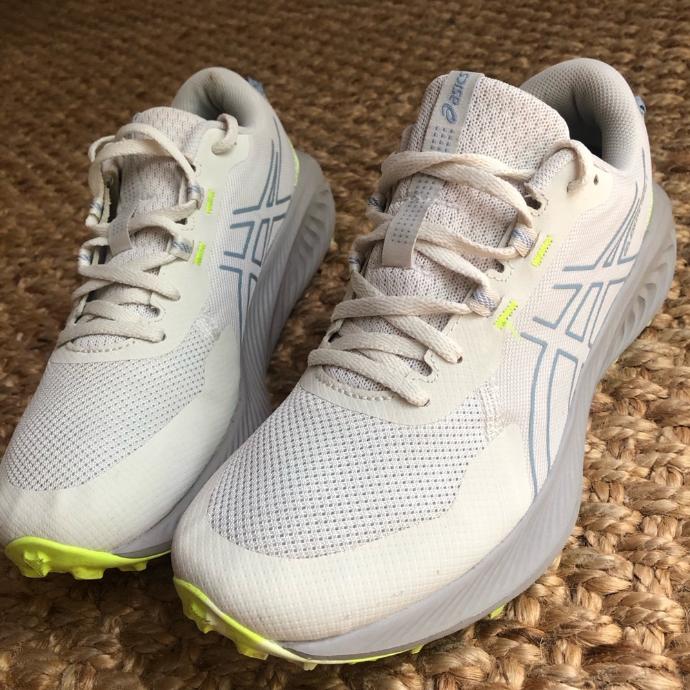 Asics Gel Excite Trail Runner 2. Running Shoe. Size 9